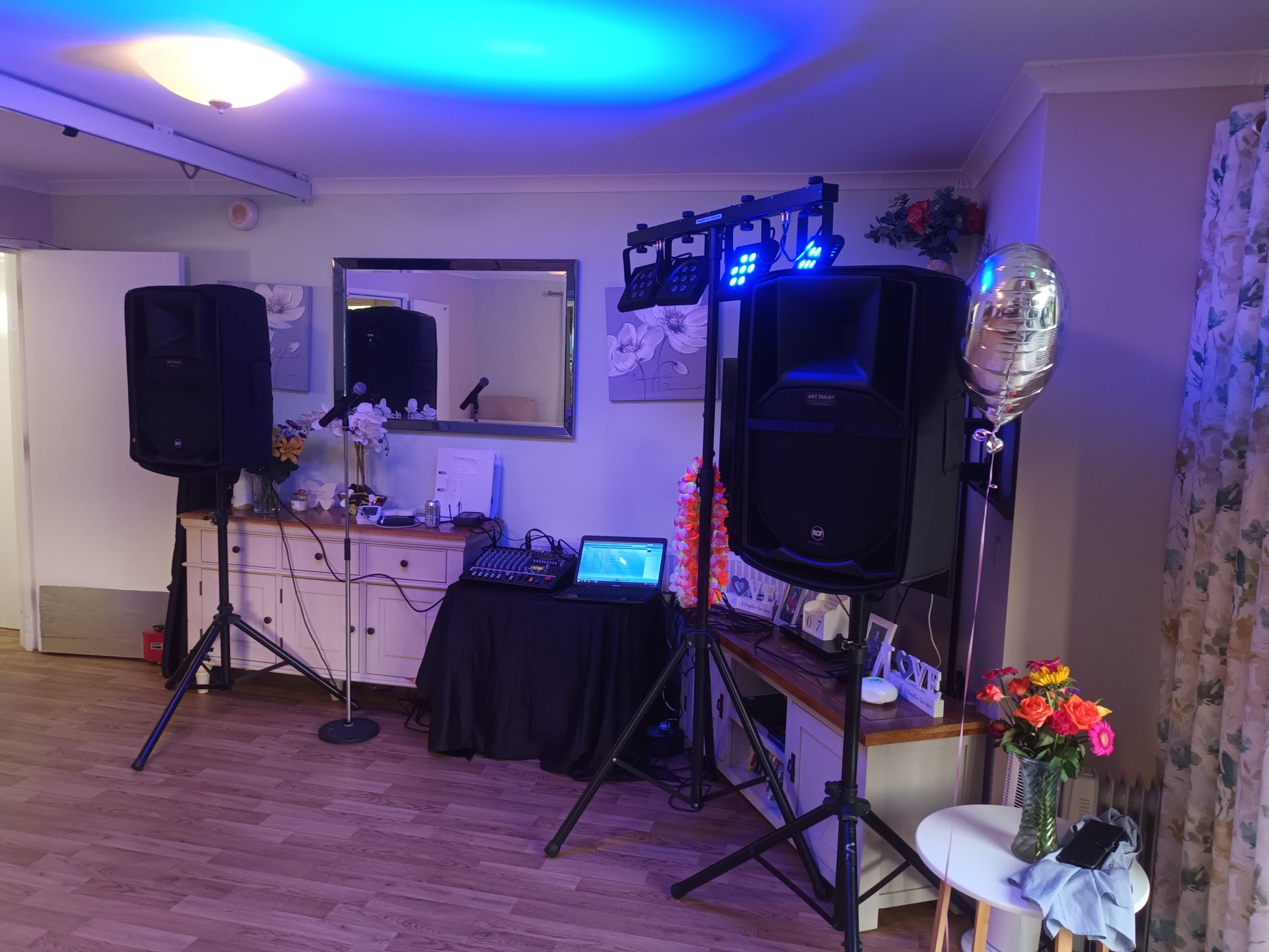 Elvis impersonator show in Watford Hertfordshire 